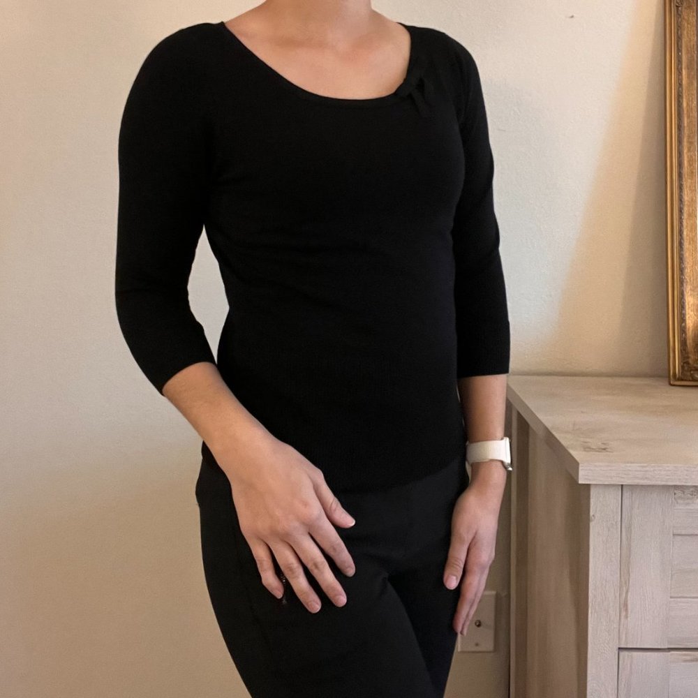 BUNDLE - 1 black and 1 gray sweater